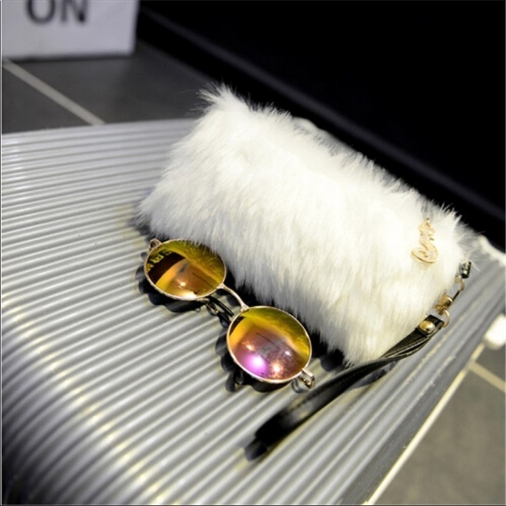 Faux Fur wristlet white black